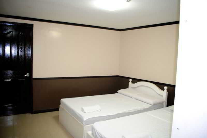 Cebu Fiesta Business Suites Exterior foto