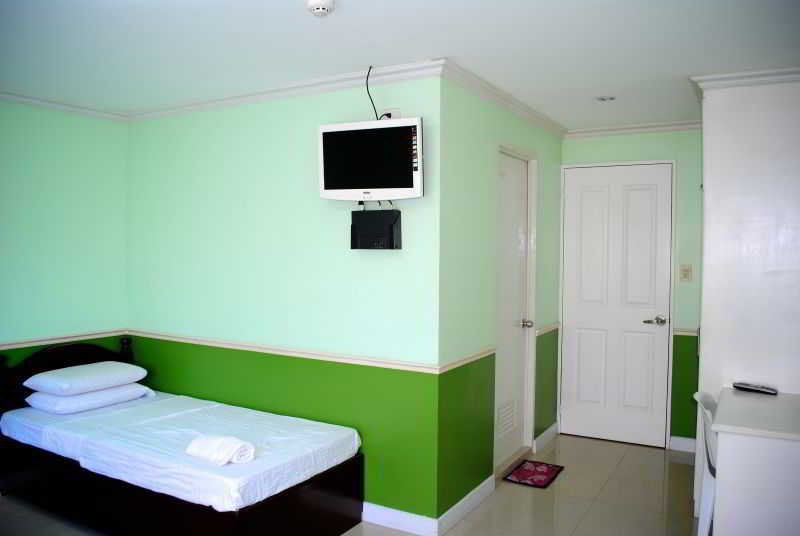 Cebu Fiesta Business Suites Exterior foto